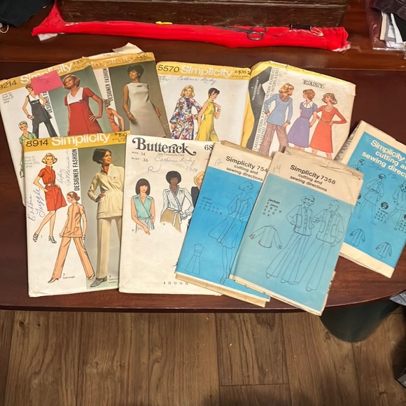 Lot of 9 Vintage 1970s Sewing Patterns Sizes 10, 12, 14 - Picture 1 of 10